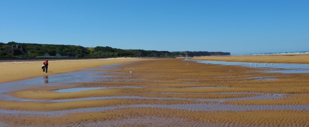 1_omaha_beach_plaz_kde_sa_vylodili_6._juna_1944_americania.jpg