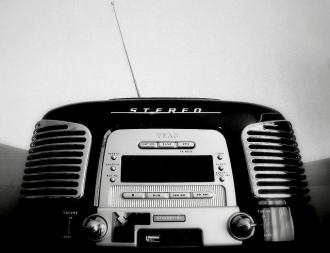 retroradio.jpg