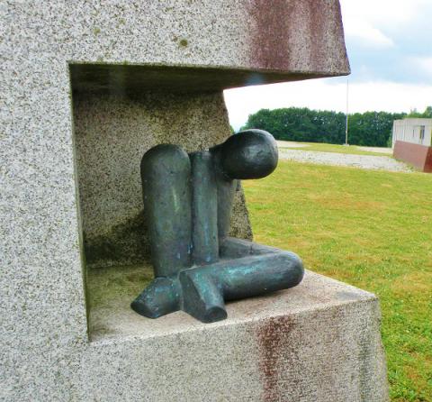 10_detail_nemeckeho_pomnika.jpg