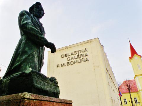 15_socha_p._m._bohuna_od_frana_stefunka_pred_galeriou_v_liptovskom_mikulasi_obdobna_stoji_aj_pred_sng_v_bratislave._600x450.jpg 15_socha_p._m._bohuna_od_frana_stefunka_pred_galeriou_v_liptovskom_mikulasi_obdobna_stoji_aj_pred_sng_v_bratislave._600x450.jpg