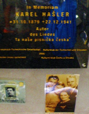 6_pamatna_tabula_pesnickara_karla_haslera.jpg
