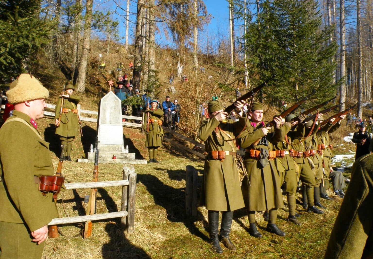 pochod-v-aky-v-iernom-balogu-po-50-raz-noveslovo